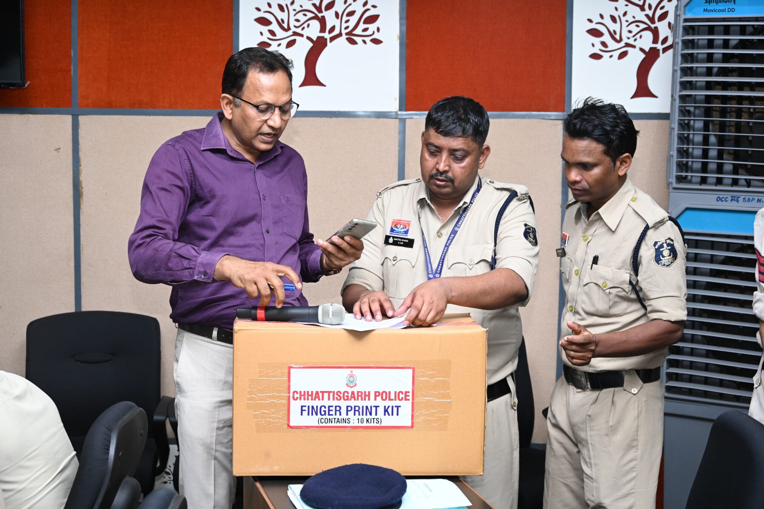 मिनी फिंगर प्रिन्ट डेव्हलपिंग किट पर राज्यस्तरीय प्रशिक्षण कार्यशाला सम्पन्न मिनी फिंगर प्रिन्ट डेव्हलपिंग किट पर राज्यस्तरीय प्रशिक्षण कार्यशाला सम्पन्न